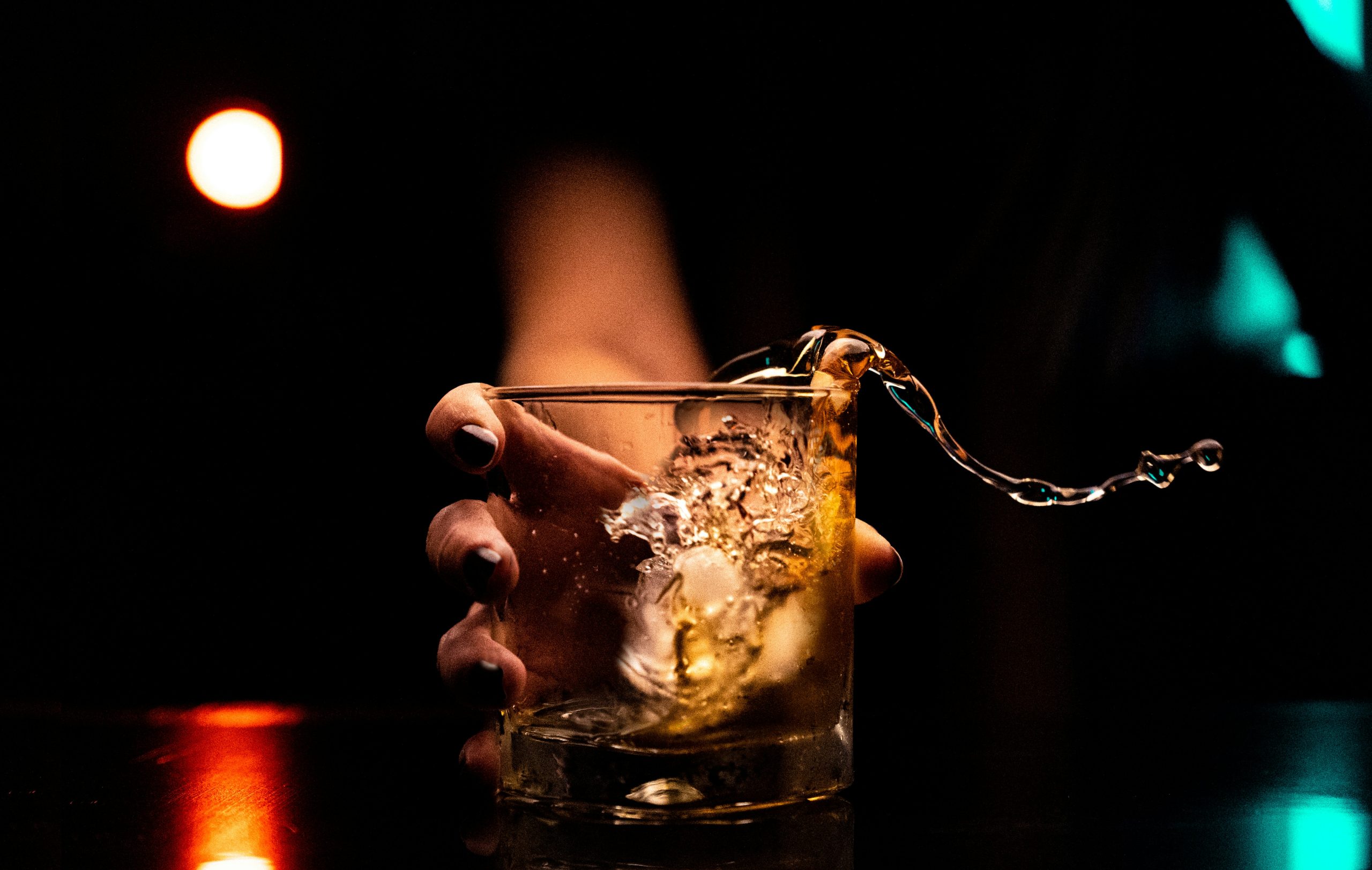 Alcohol depiction on social media